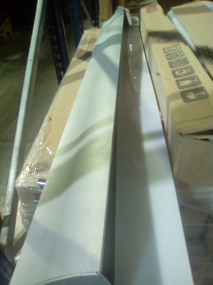 Светильник CORRIDO D 235 HF (потертый корпус. со стенда) в комплекте с лампами T5 FHE Luxline Plus   FHE 35W/840