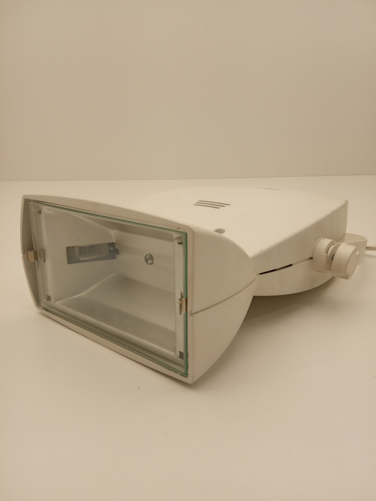 Светильник MCS430 1xCDM-TD150W IC 230V BA WH (б/у)